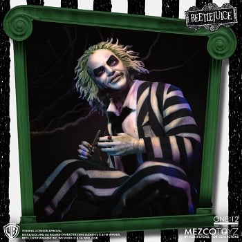 Mezco One:12 Beetlejuice - Deluxe Edition