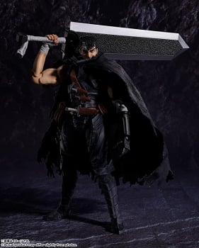 S.H. Figuarts Berserk: GUTS (Berserker Armor)